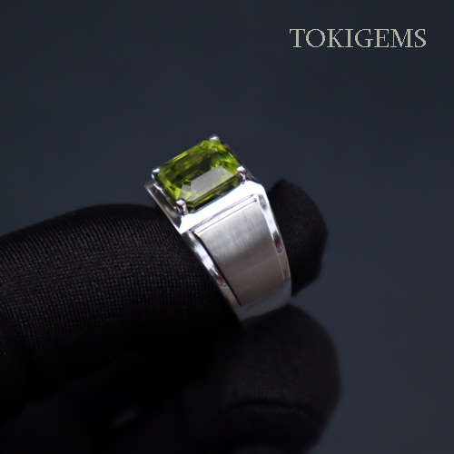 NHẪN BẠC ĐÁ CHỦ PERIDOT